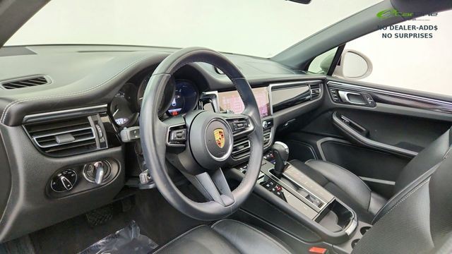 2024 Porsche Macan Base AWD