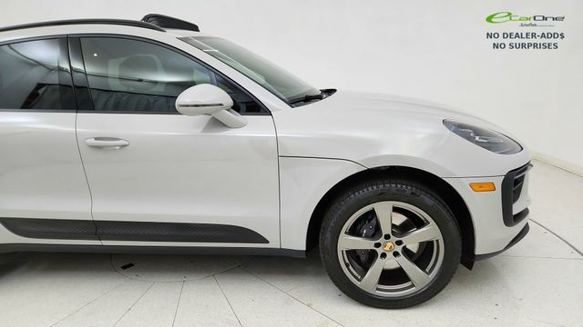 2024 Porsche Macan Base AWD