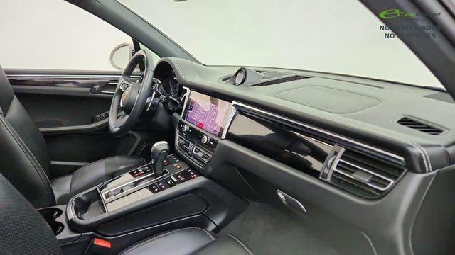 2024 Porsche Macan Base AWD