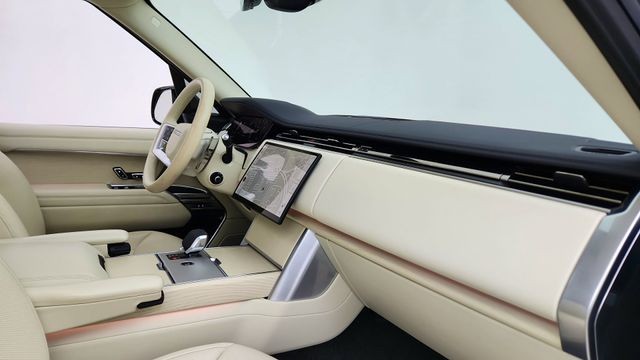 2024 Land Rover Range Rover SE AWD
