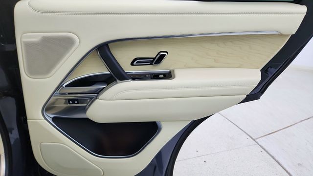 2024 Land Rover Range Rover SE AWD