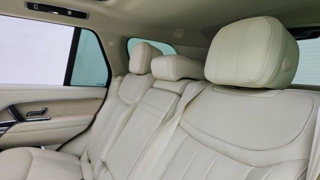 2024 Land Rover Range Rover SE AWD