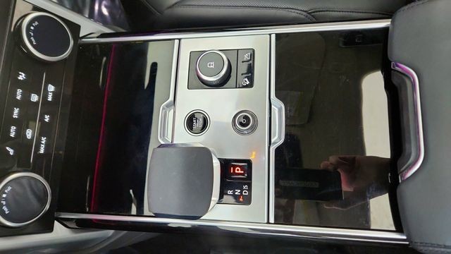 2023 Land Rover Range Rover SE AWD