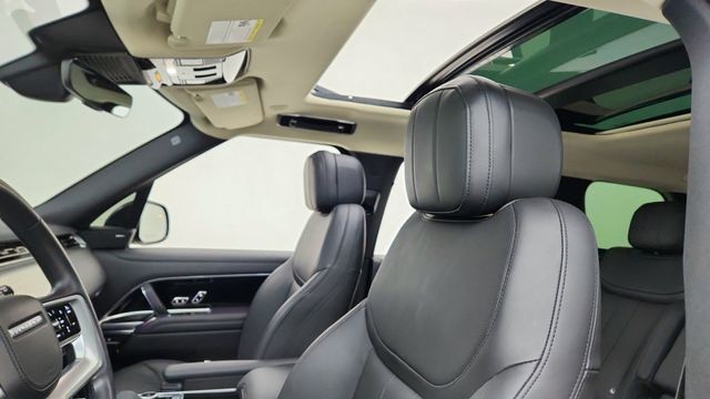 2023 Land Rover Range Rover SE AWD