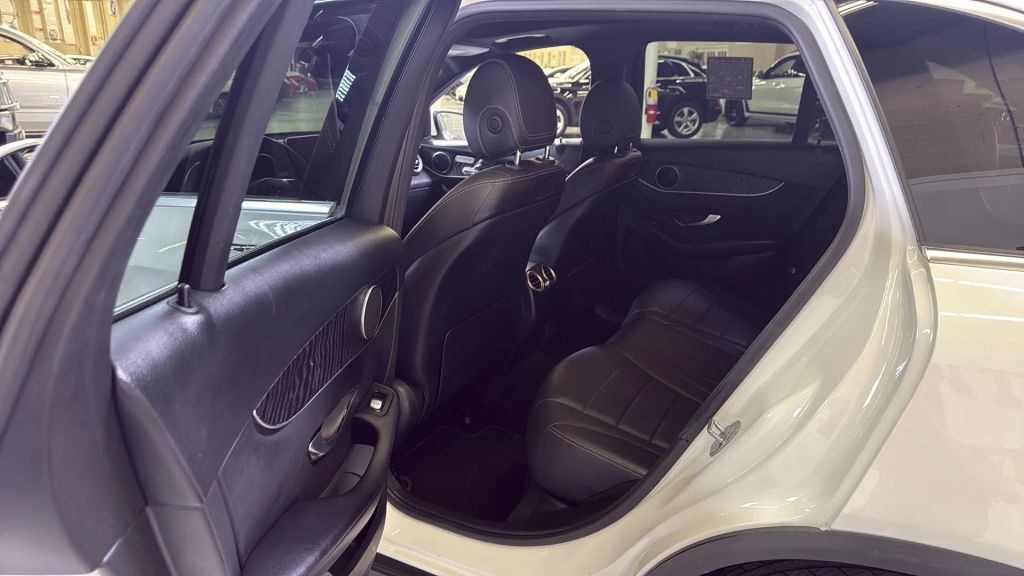 2018 Mercedes-Benz GLC GLC 300 AWD
