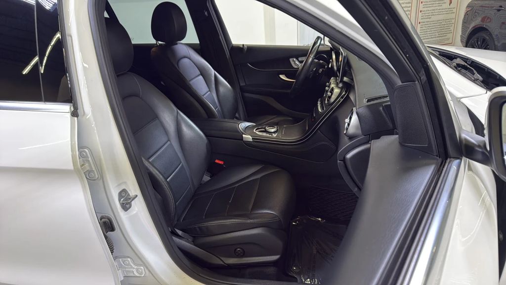 2018 Mercedes-Benz GLC GLC 300 AWD