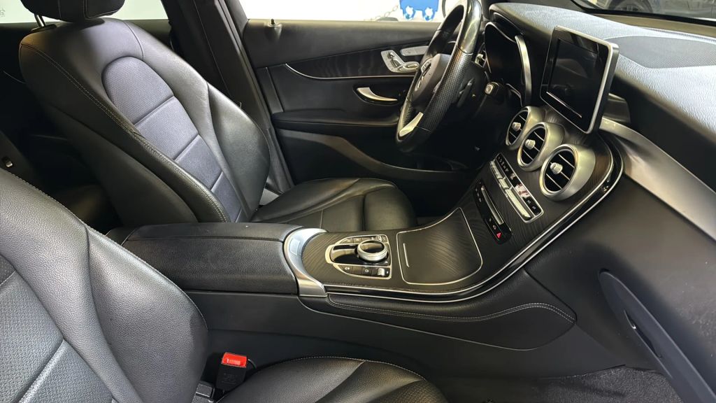 2018 Mercedes-Benz GLC GLC 300 AWD