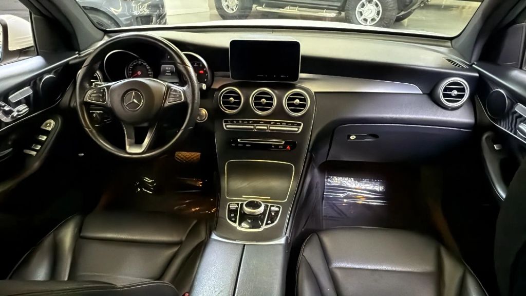 2018 Mercedes-Benz GLC GLC 300 AWD