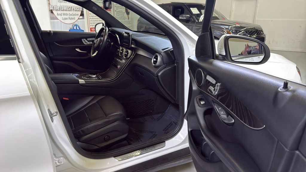 2018 Mercedes-Benz GLC GLC 300 AWD