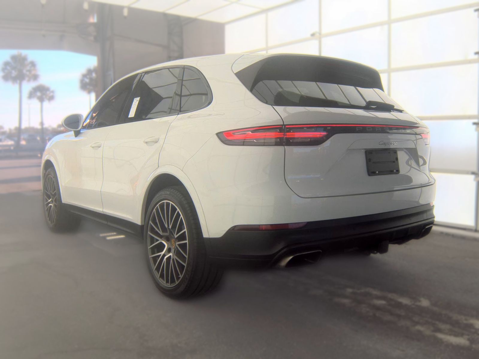 PORSCHE CAYENNE - 9