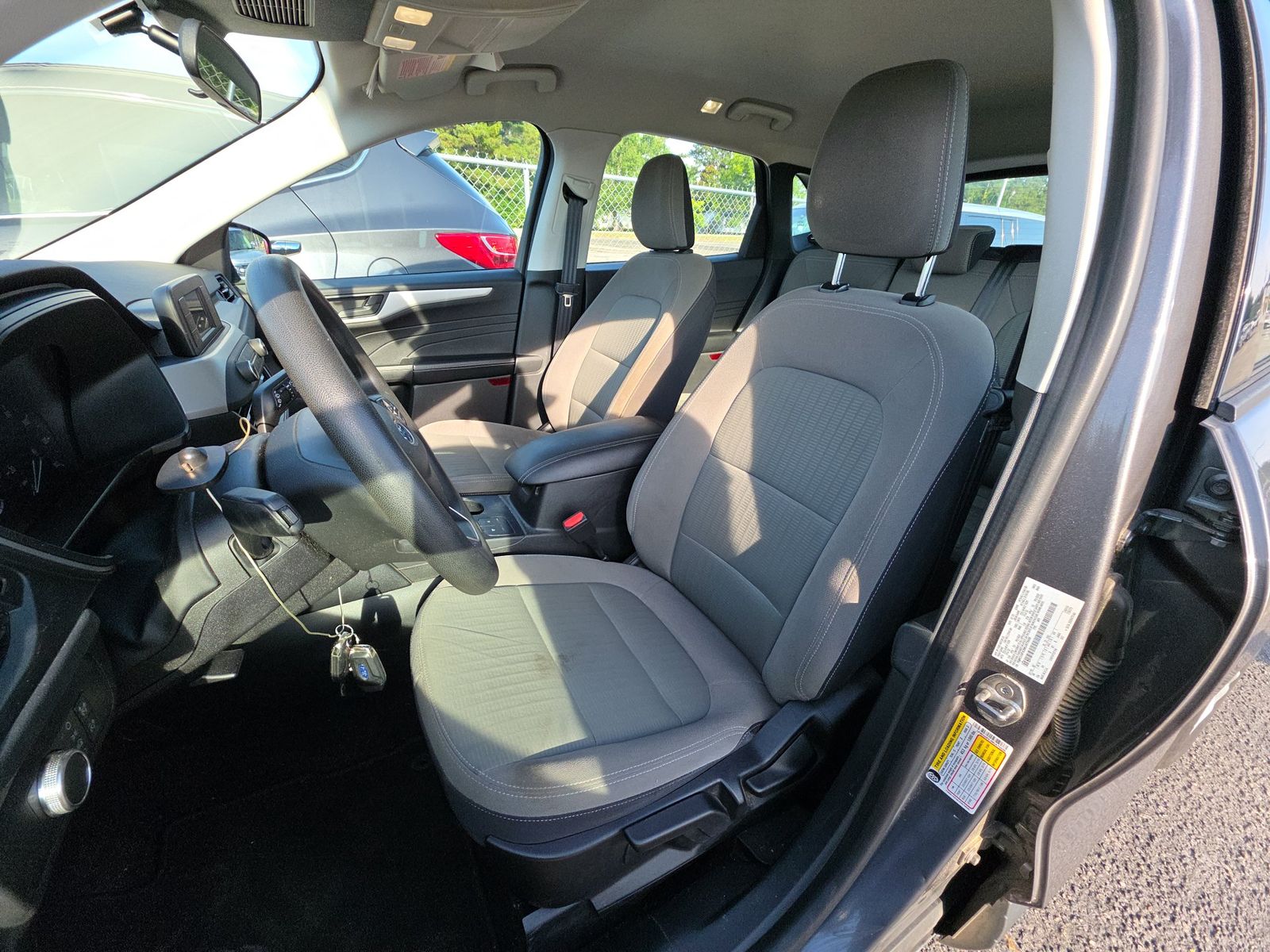 FORD ESCAPE - 8