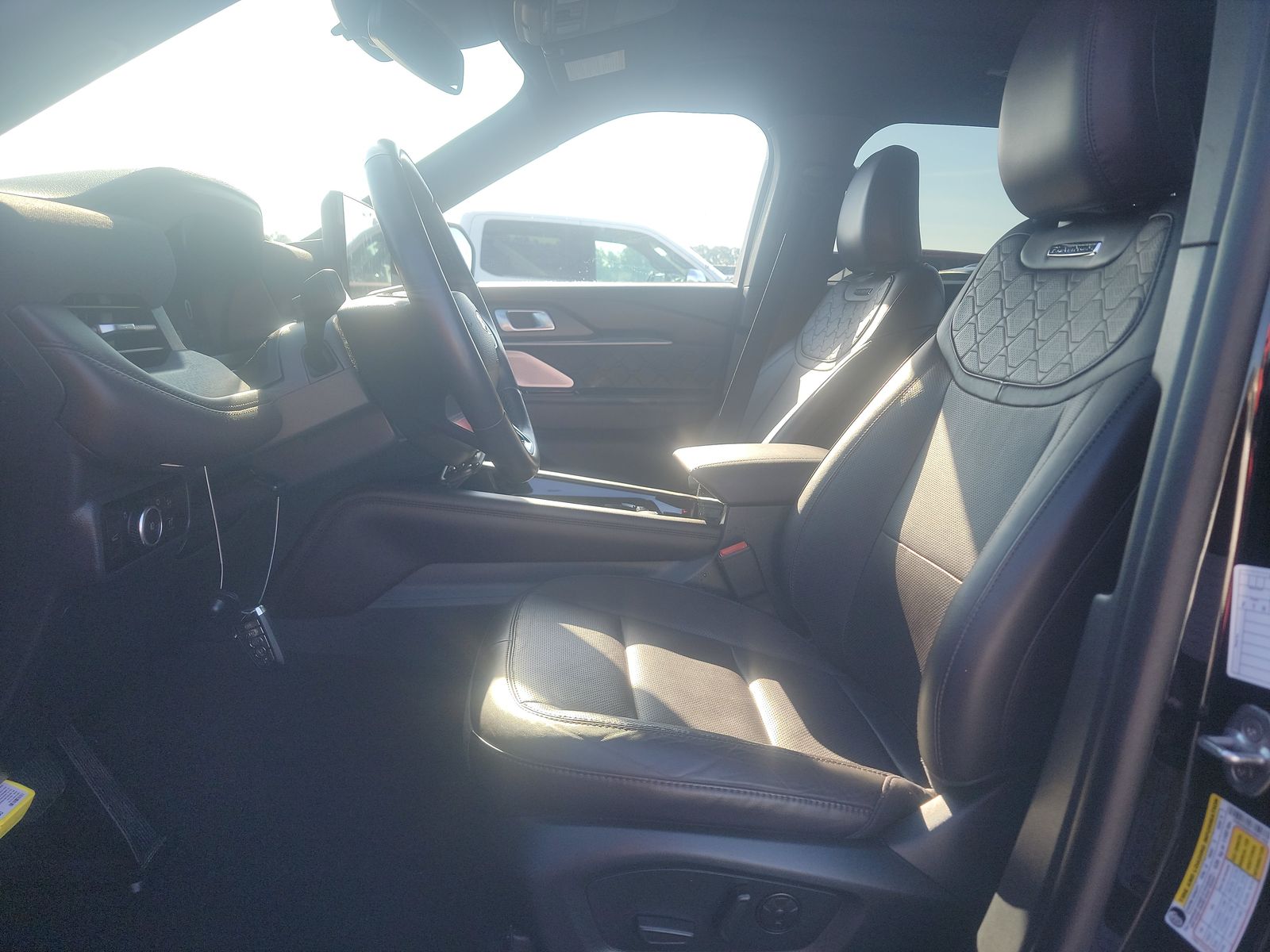 FORD EXPLORER - 8