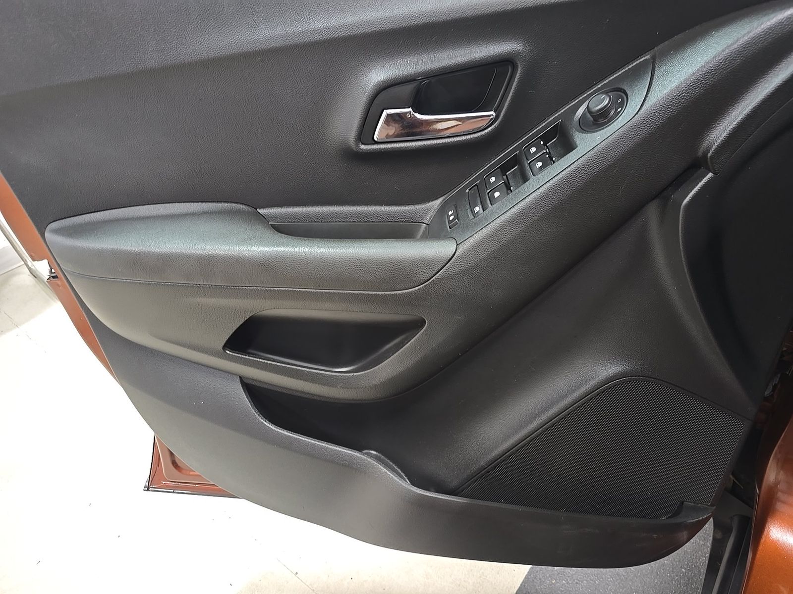 CHEVROLET TRAX - 10