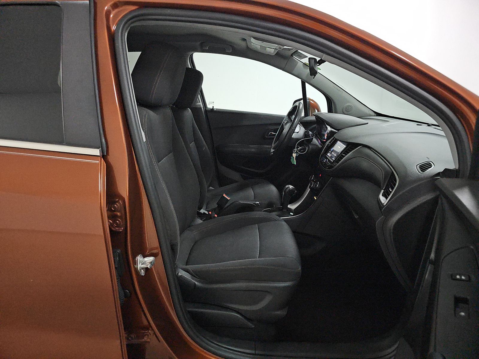 CHEVROLET TRAX - 9