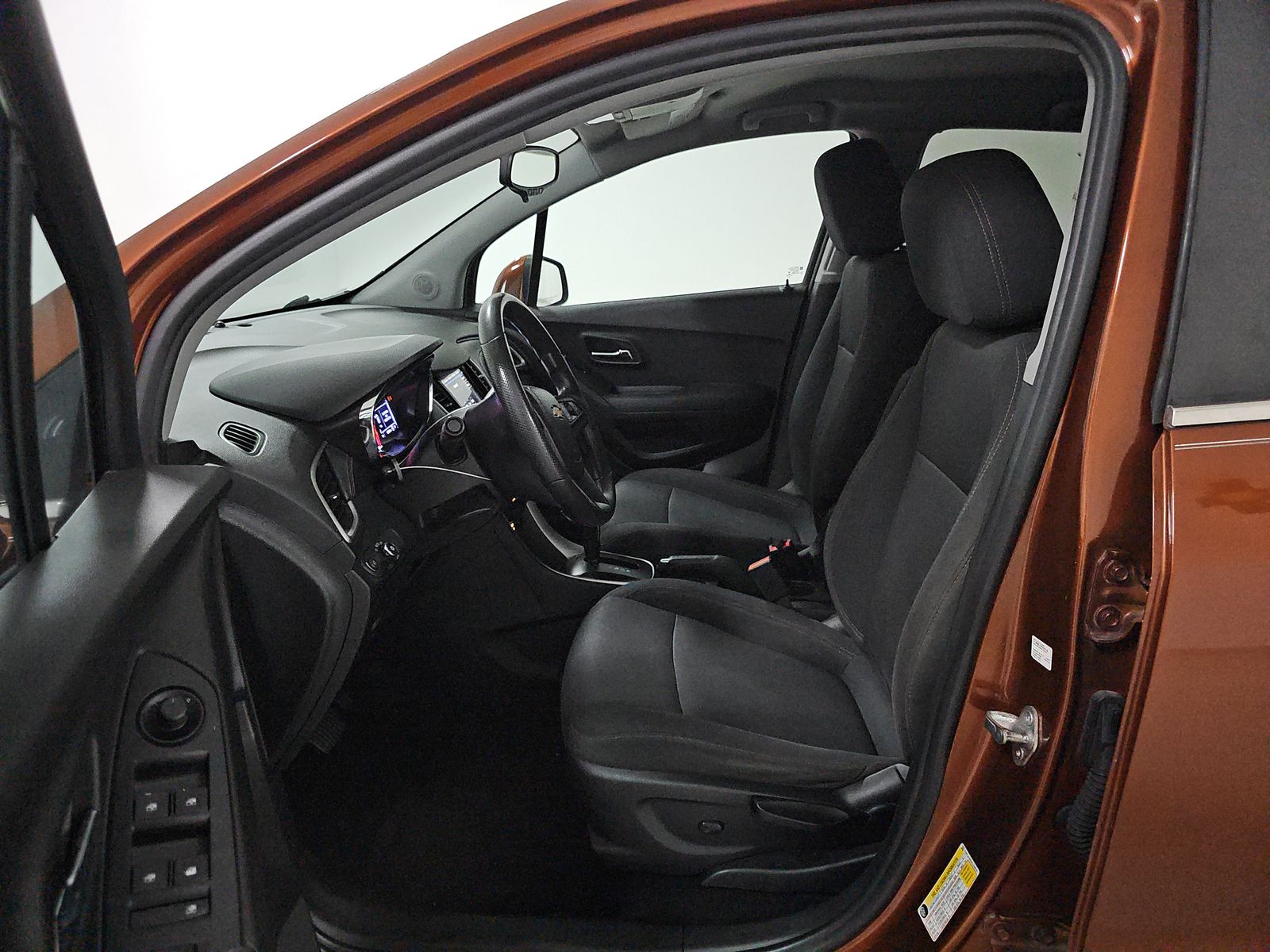 CHEVROLET TRAX - 8