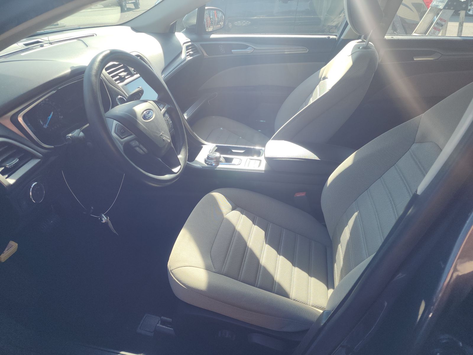 FORD FUSION - 8