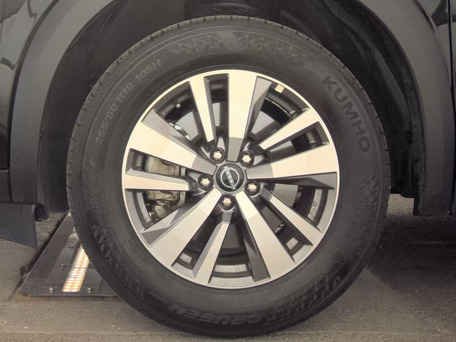 2026 Nissan Pathfinder SL FWD