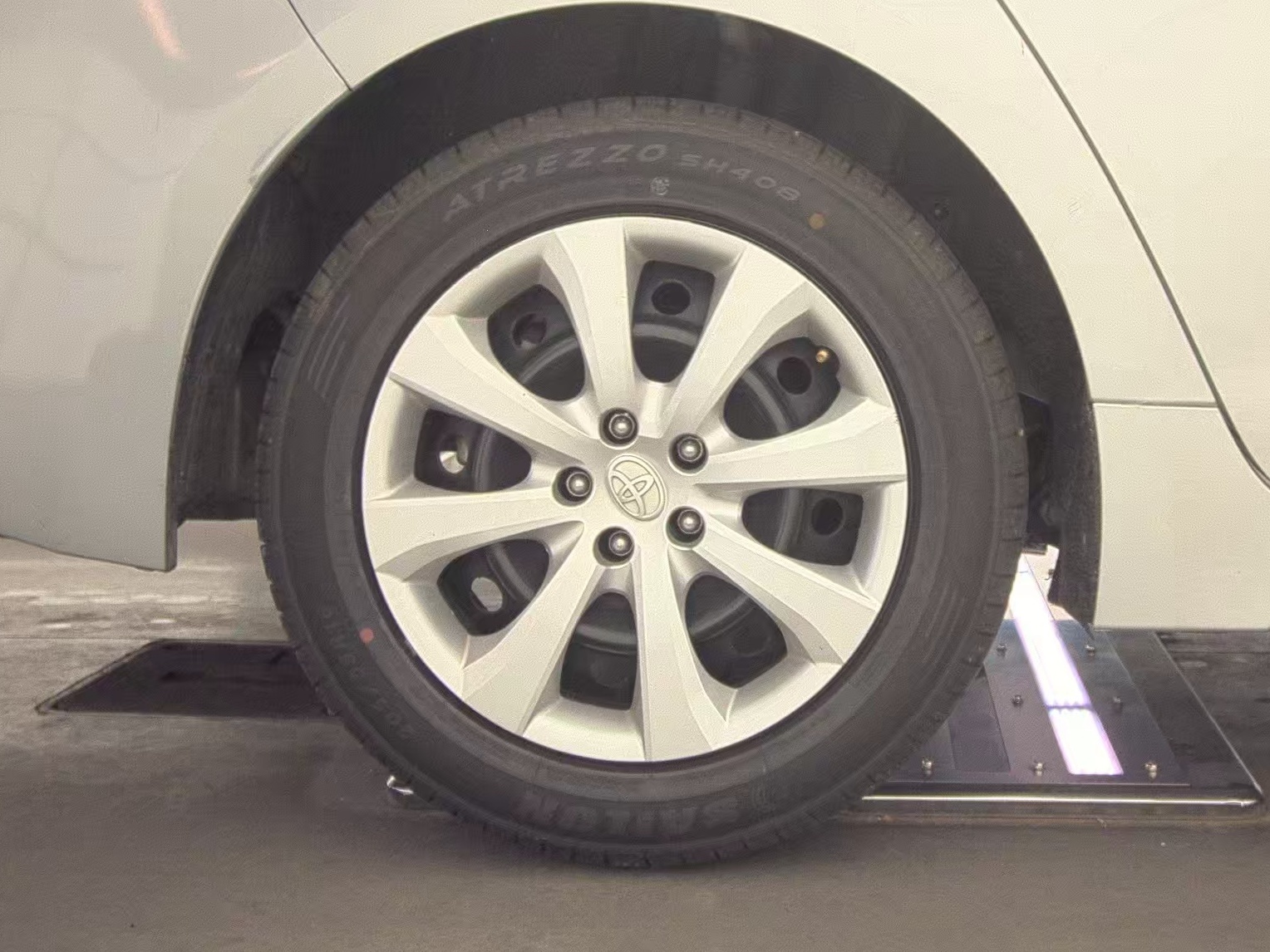 2024 Toyota Corolla LE FWD