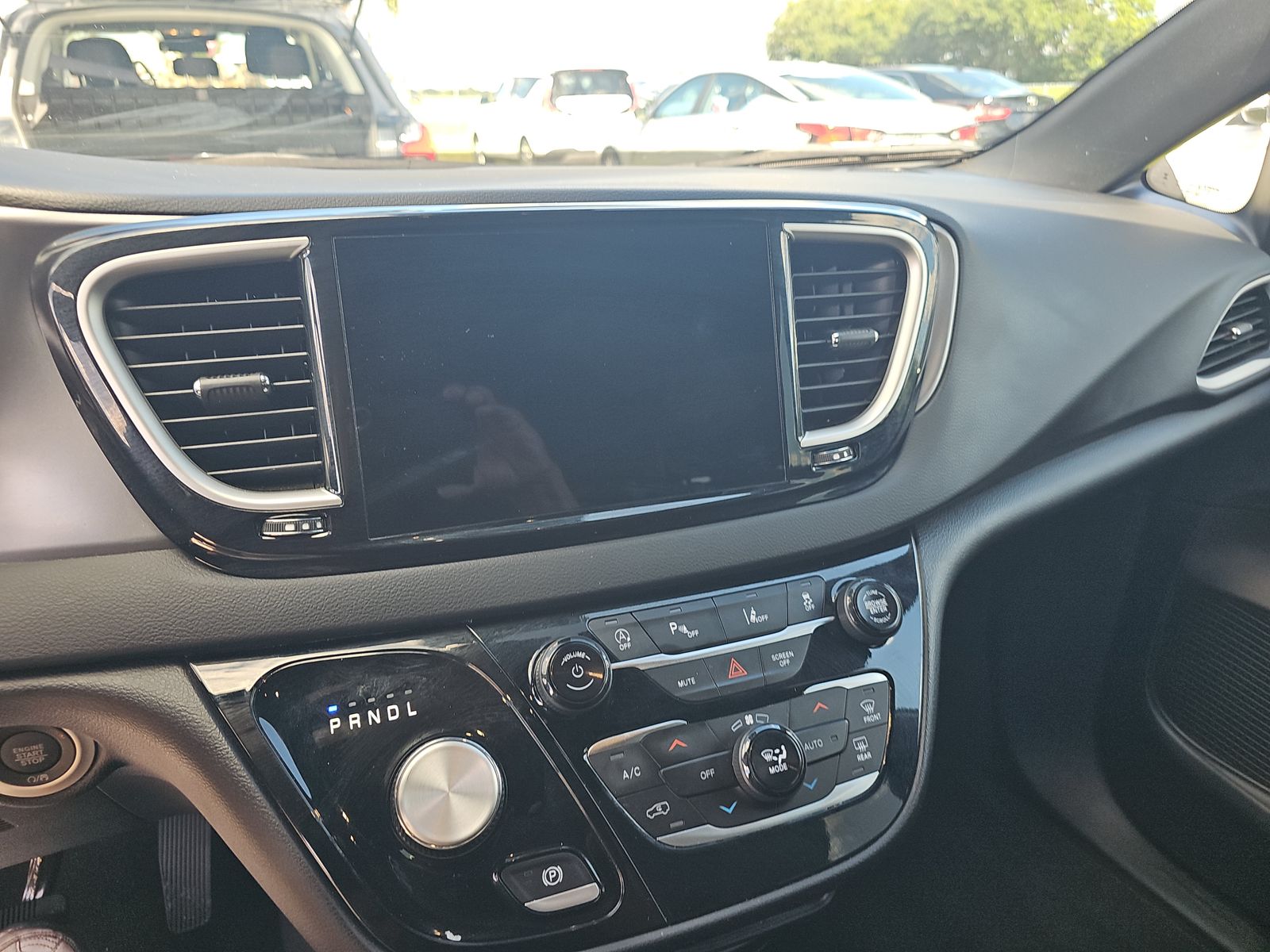 2026 Chrysler Pacifica Select FWD