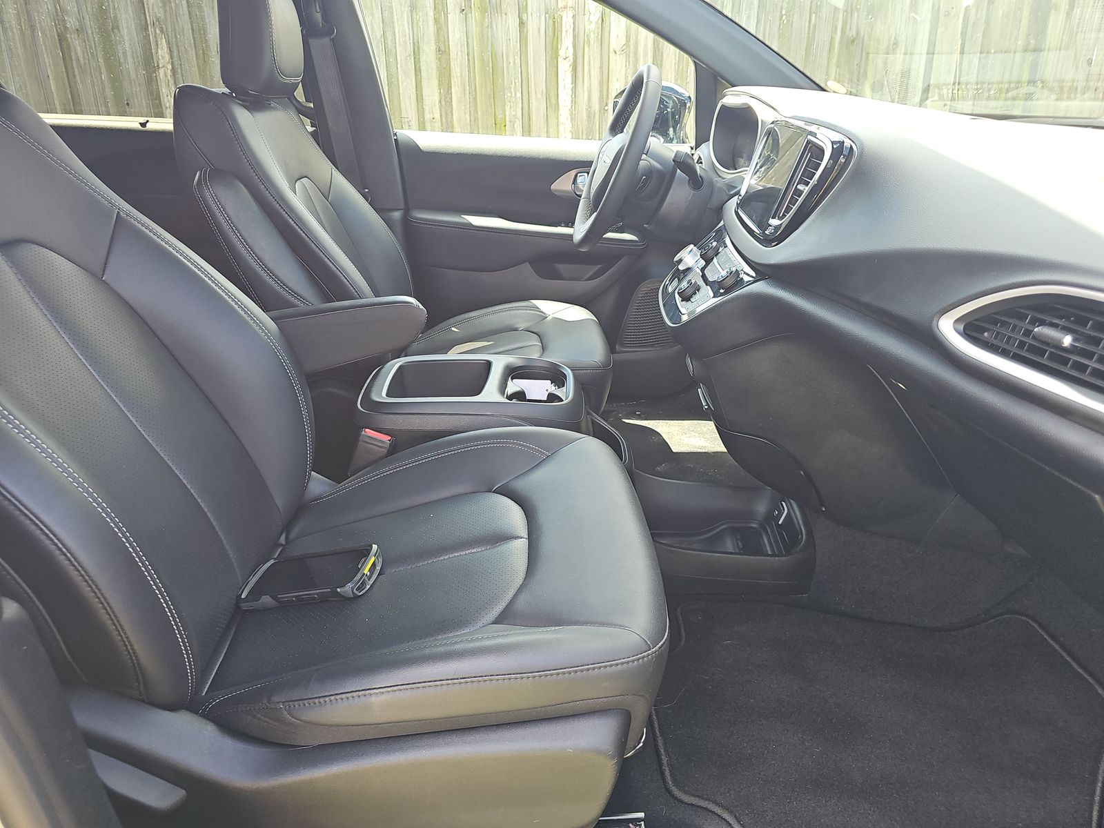 2026 Chrysler Pacifica Select FWD