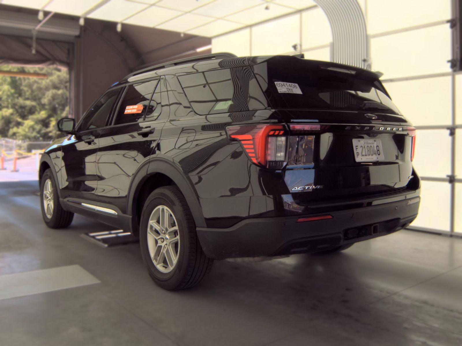 2025 Ford Explorer Active AWD