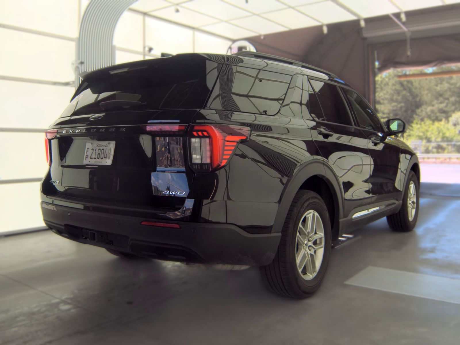 2025 Ford Explorer Active AWD