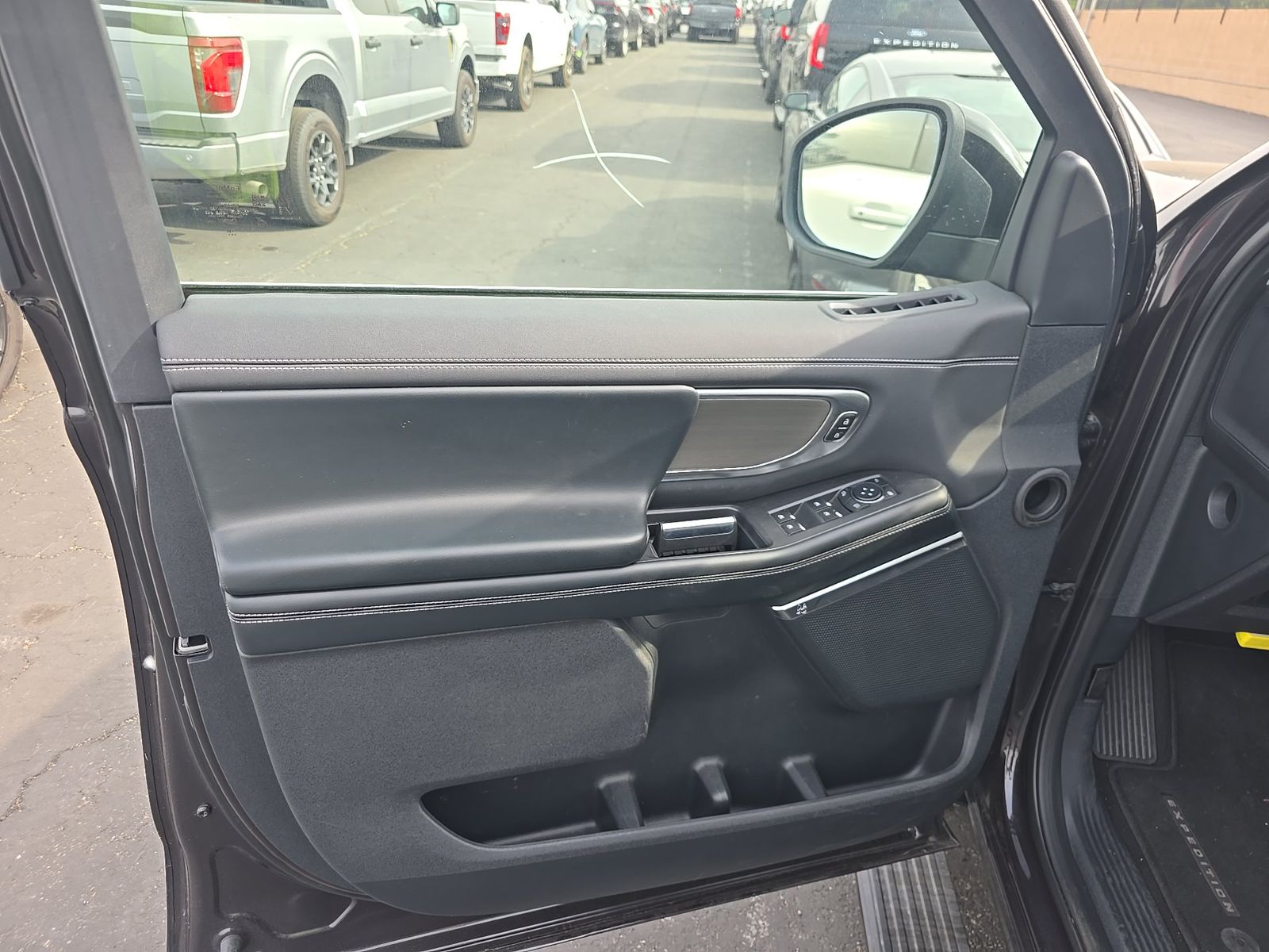 FORD EXPEDITION MAX - 10