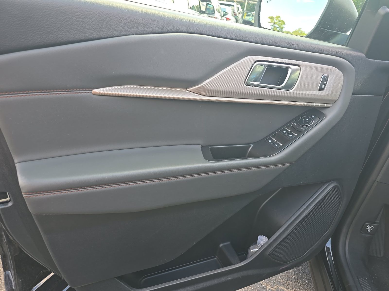 2025 Ford Explorer Active AWD