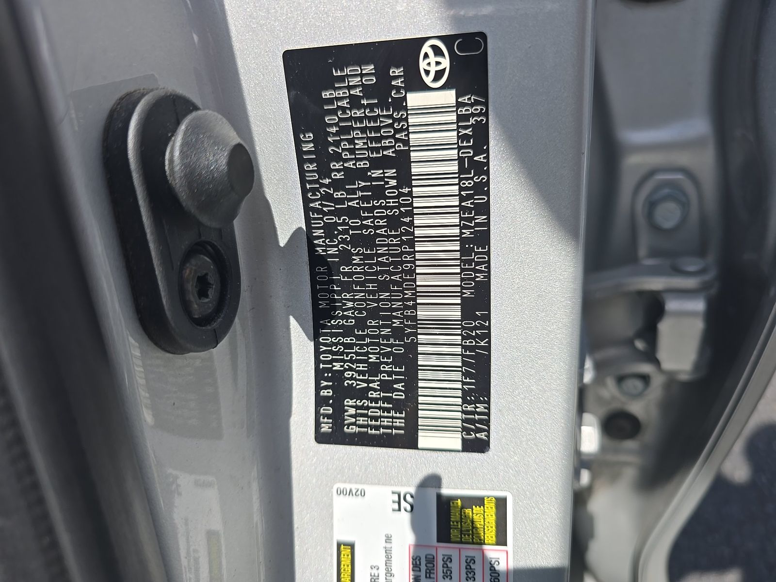 2024 Toyota Corolla LE FWD