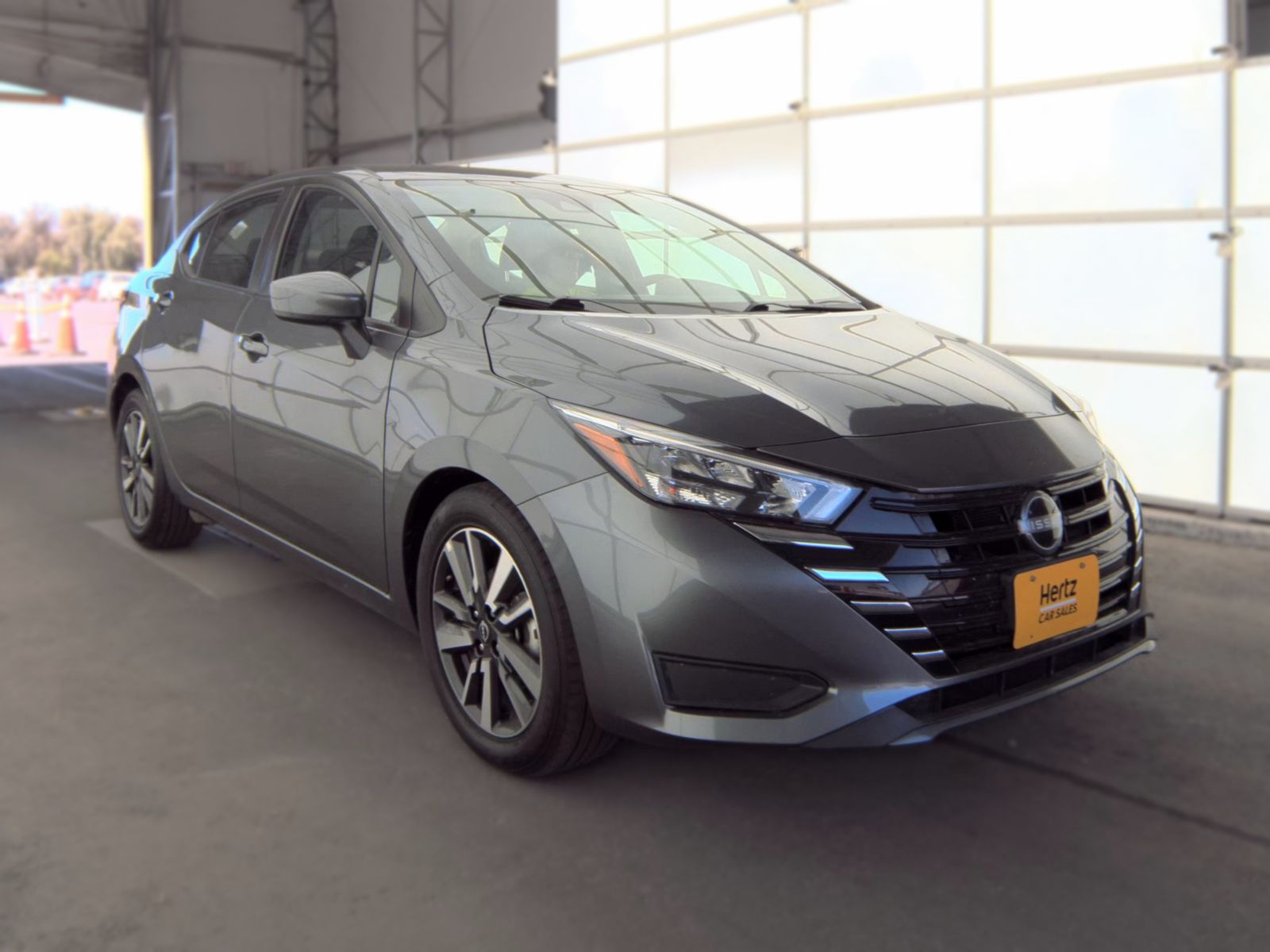 NISSAN VERSA - 5