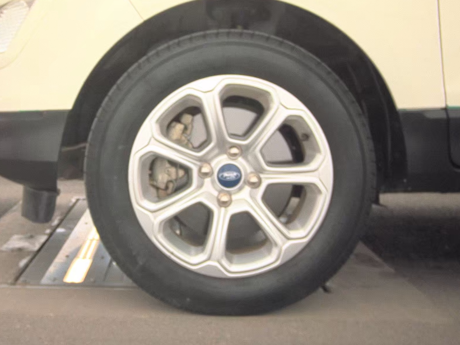 FORD ECOSPORT - 10