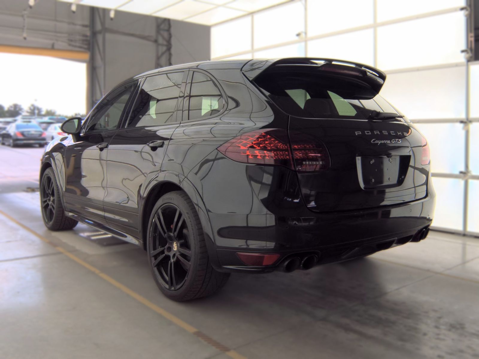 PORSCHE CAYENNE - 9