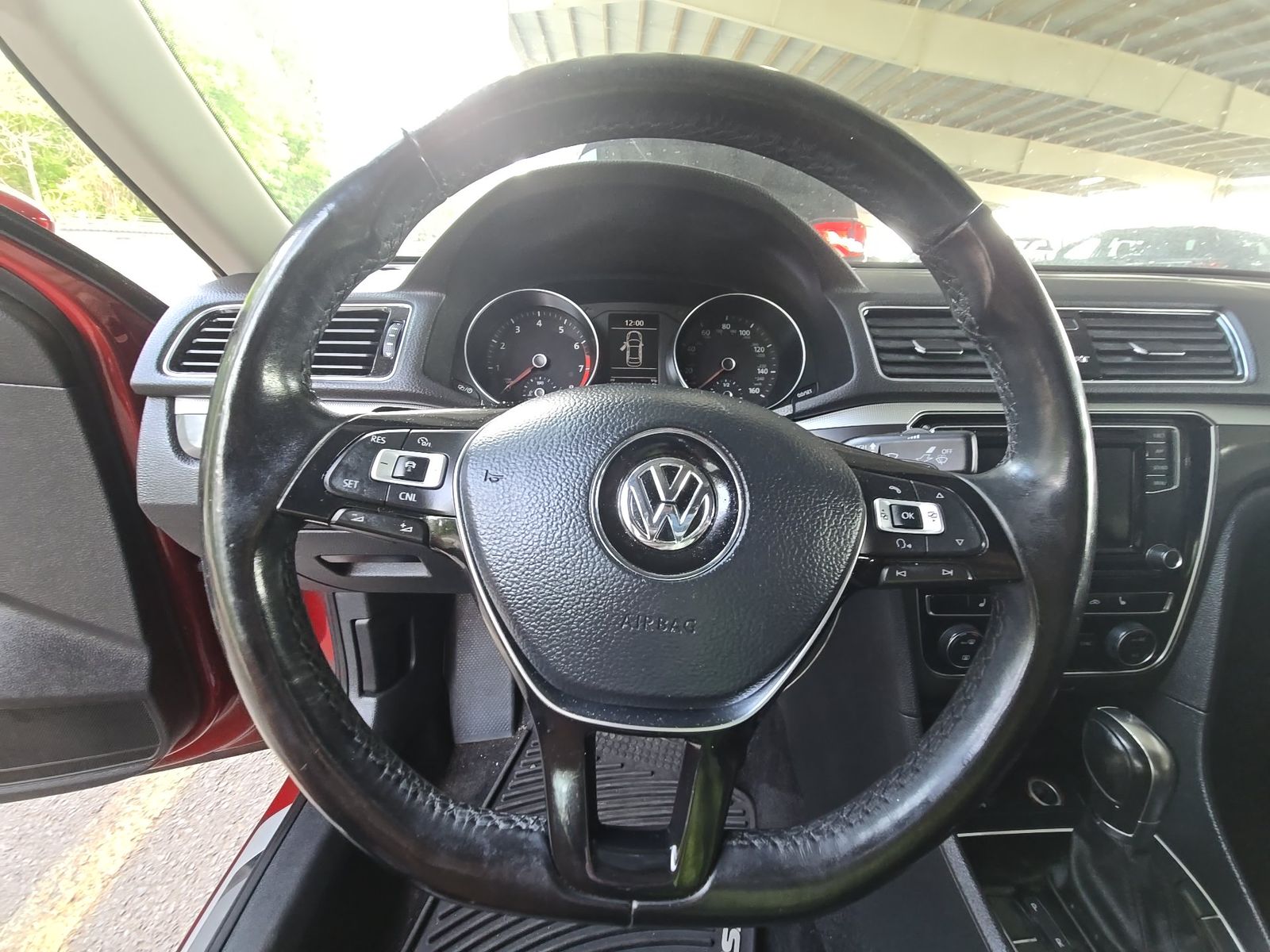2018 Volkswagen Passat 2.0T R-Line FWD