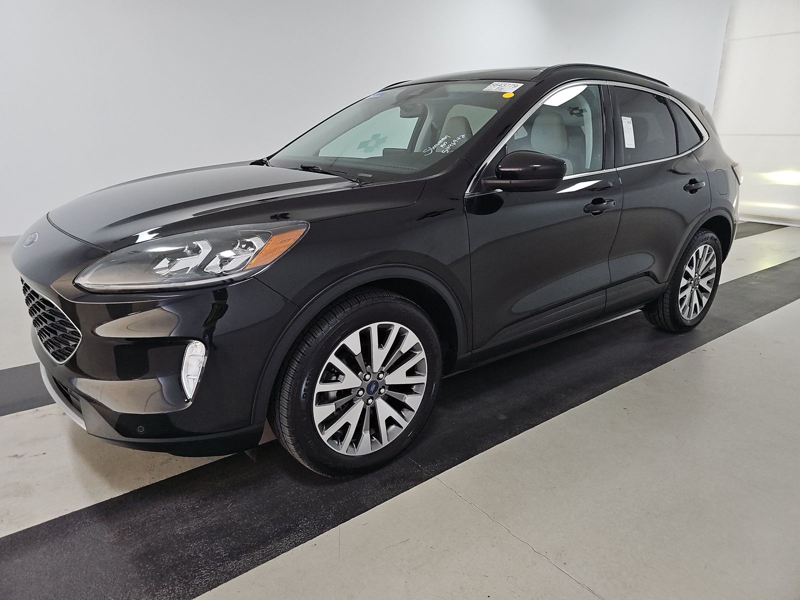 FORD ESCAPE - 1