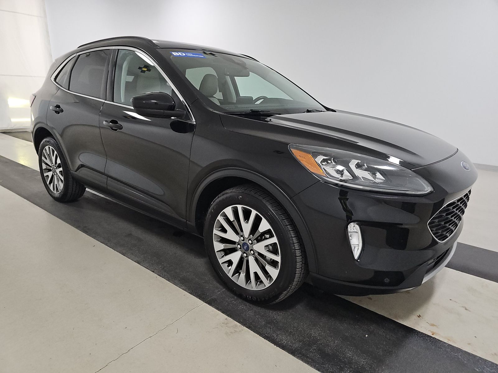 FORD ESCAPE - 4