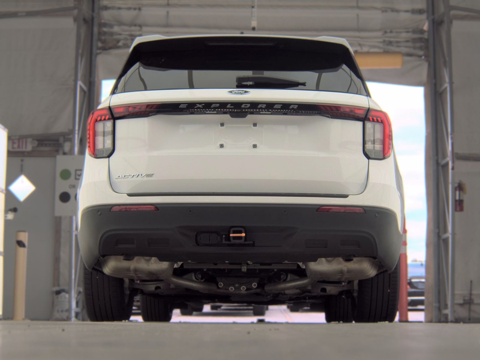 FORD EXPLORER - 8