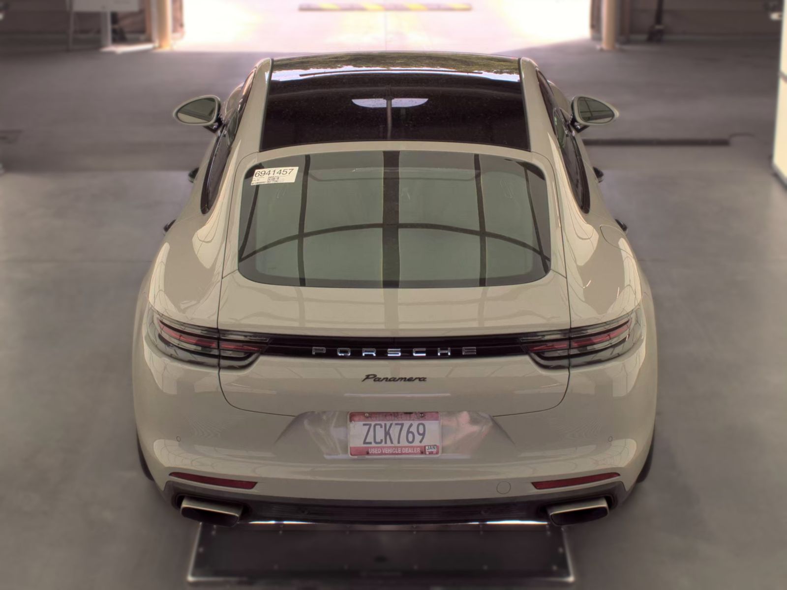 2018 Porsche Panamera Base RWD
