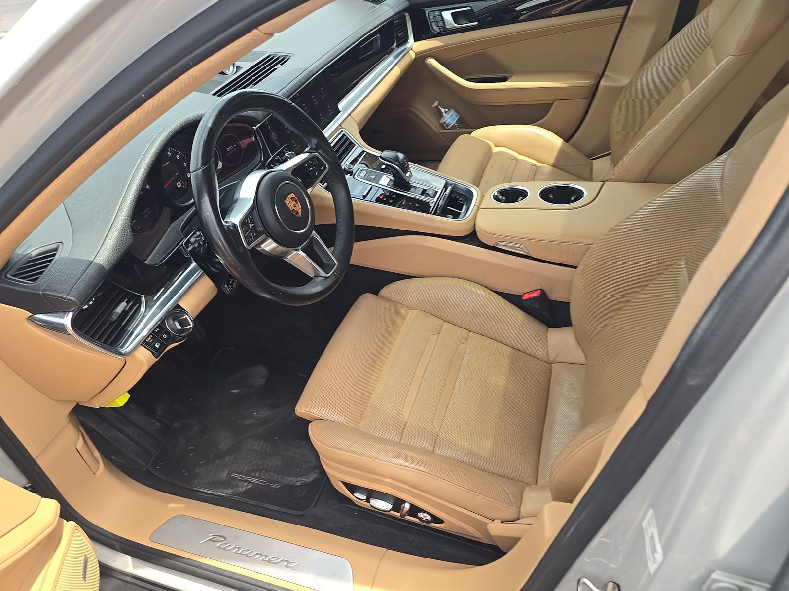 2018 Porsche Panamera Base RWD