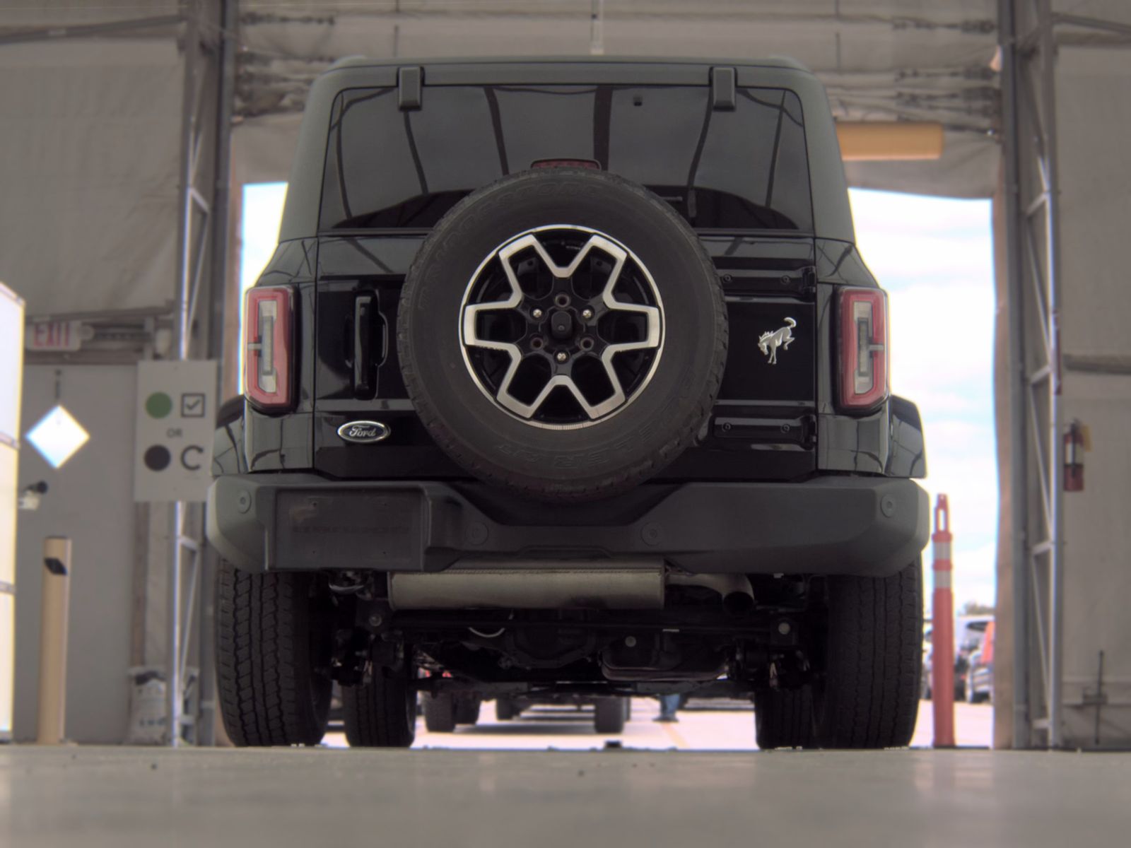 FORD BRONCO - 8