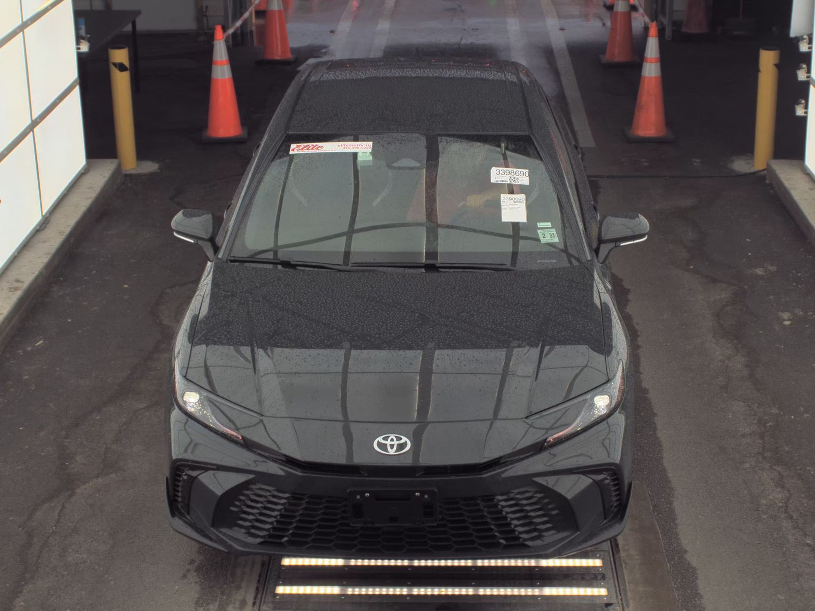 TOYOTA CAMRY - 3