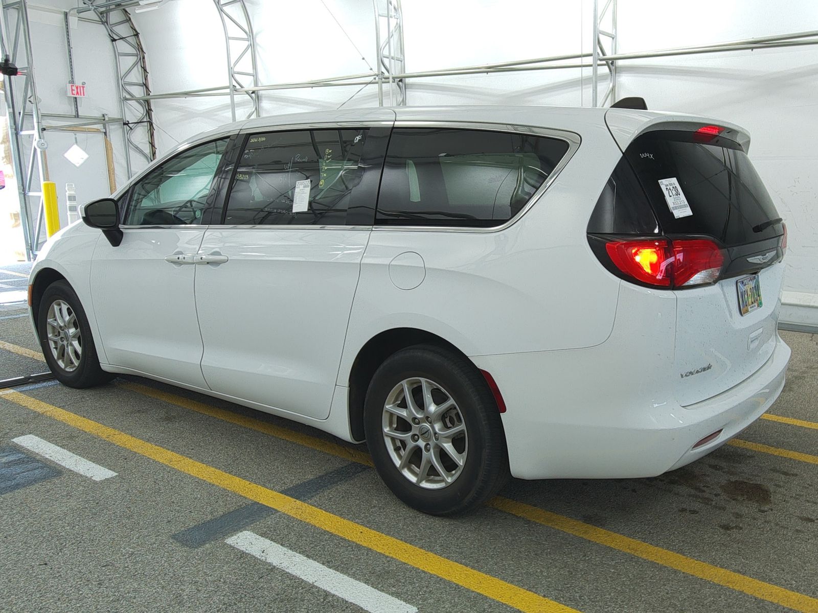CHRYSLER VOYAGER - 7