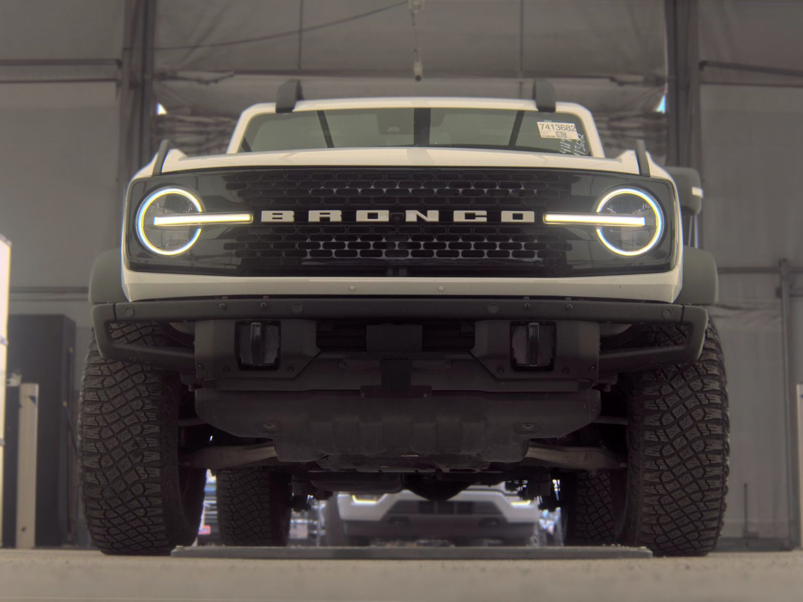 FORD BRONCO - 4