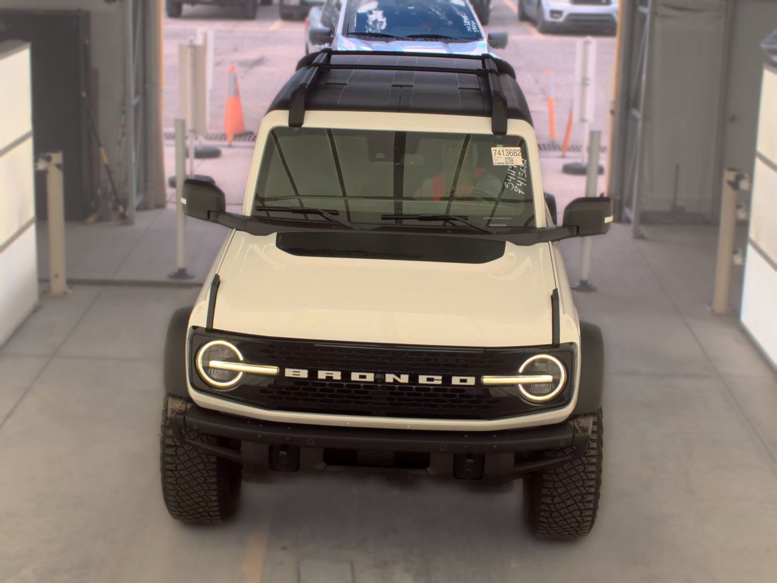 FORD BRONCO - 3