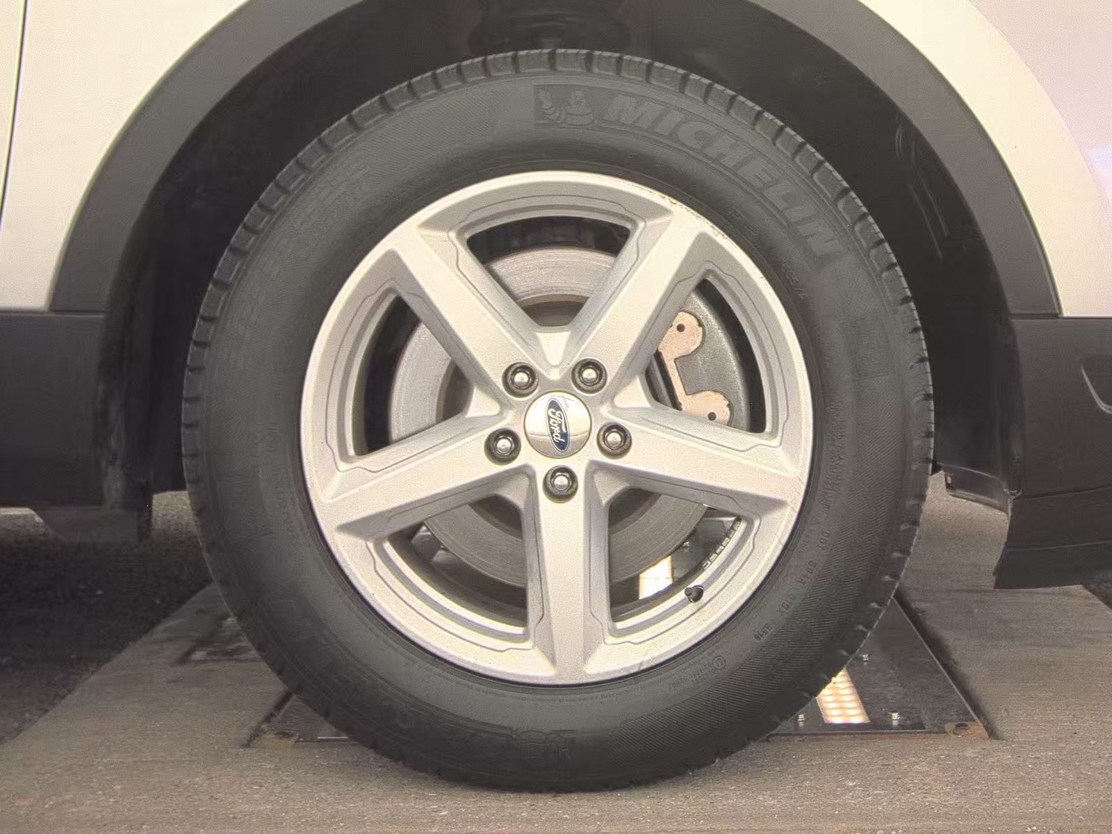 2019 Ford Explorer XLT FWD
