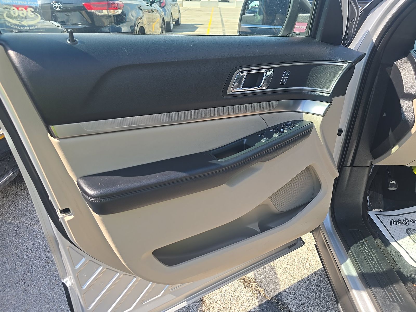2019 Ford Explorer XLT FWD