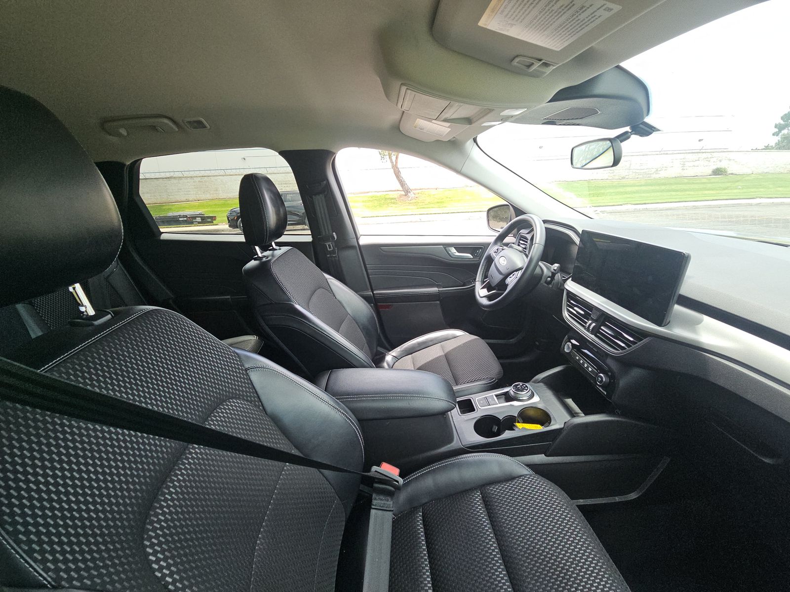 FORD ESCAPE - 9