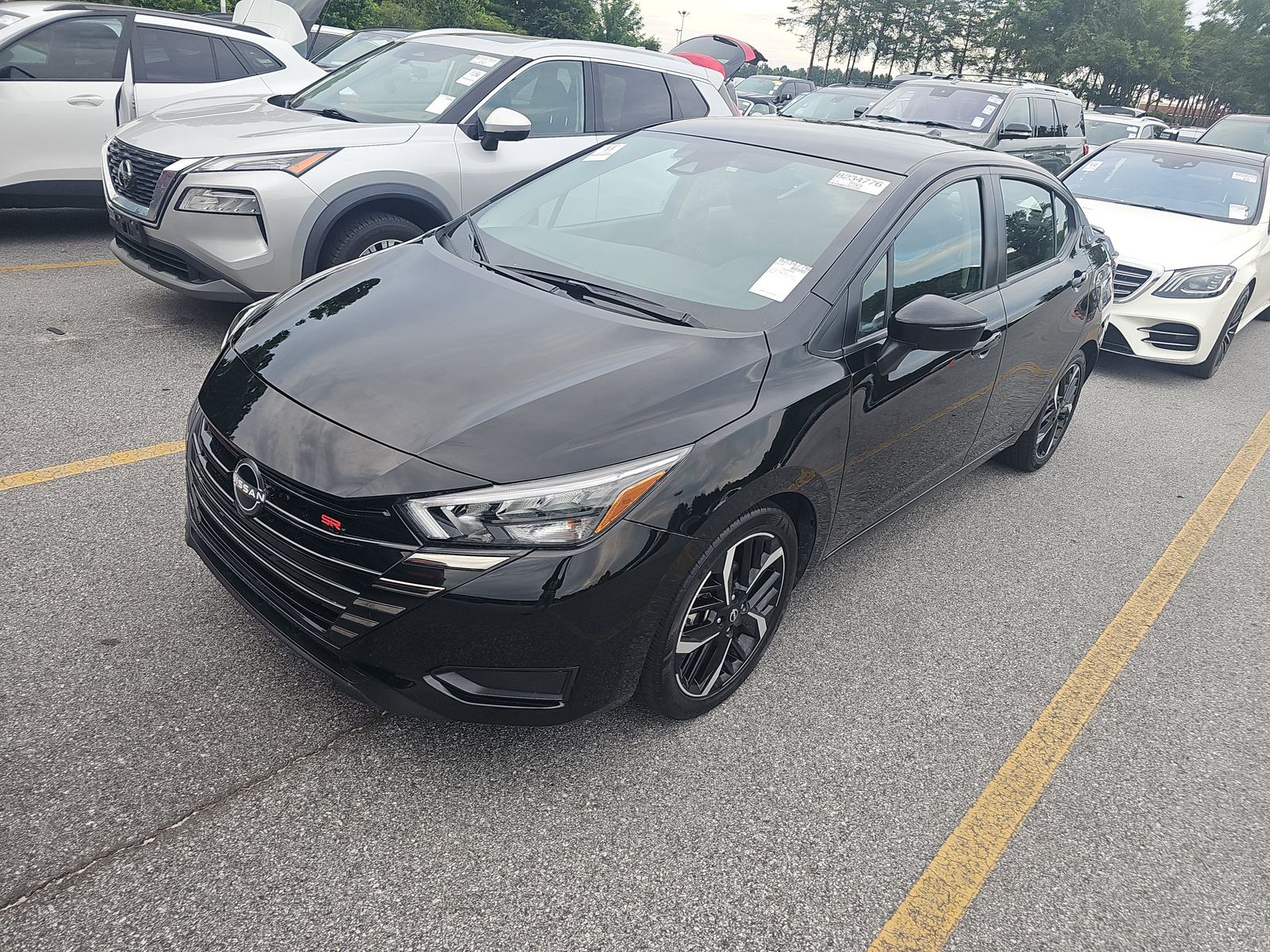 NISSAN VERSA - 1