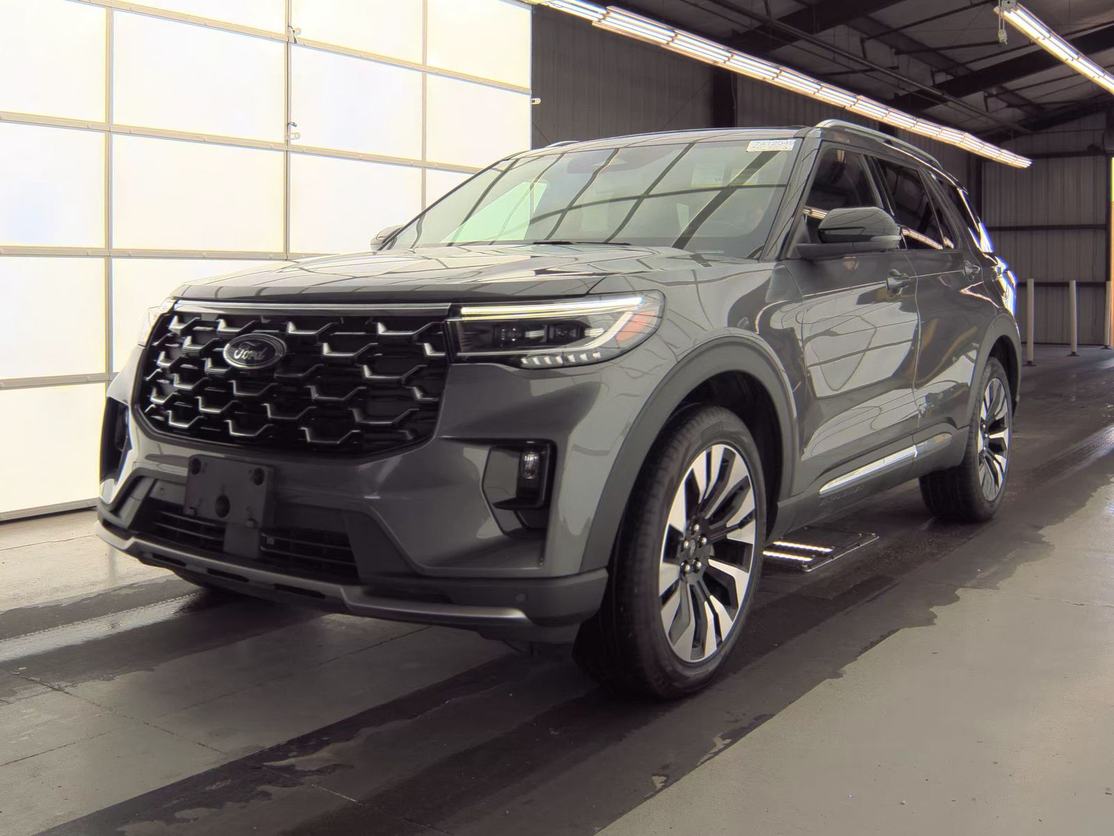 FORD EXPLORER - 1