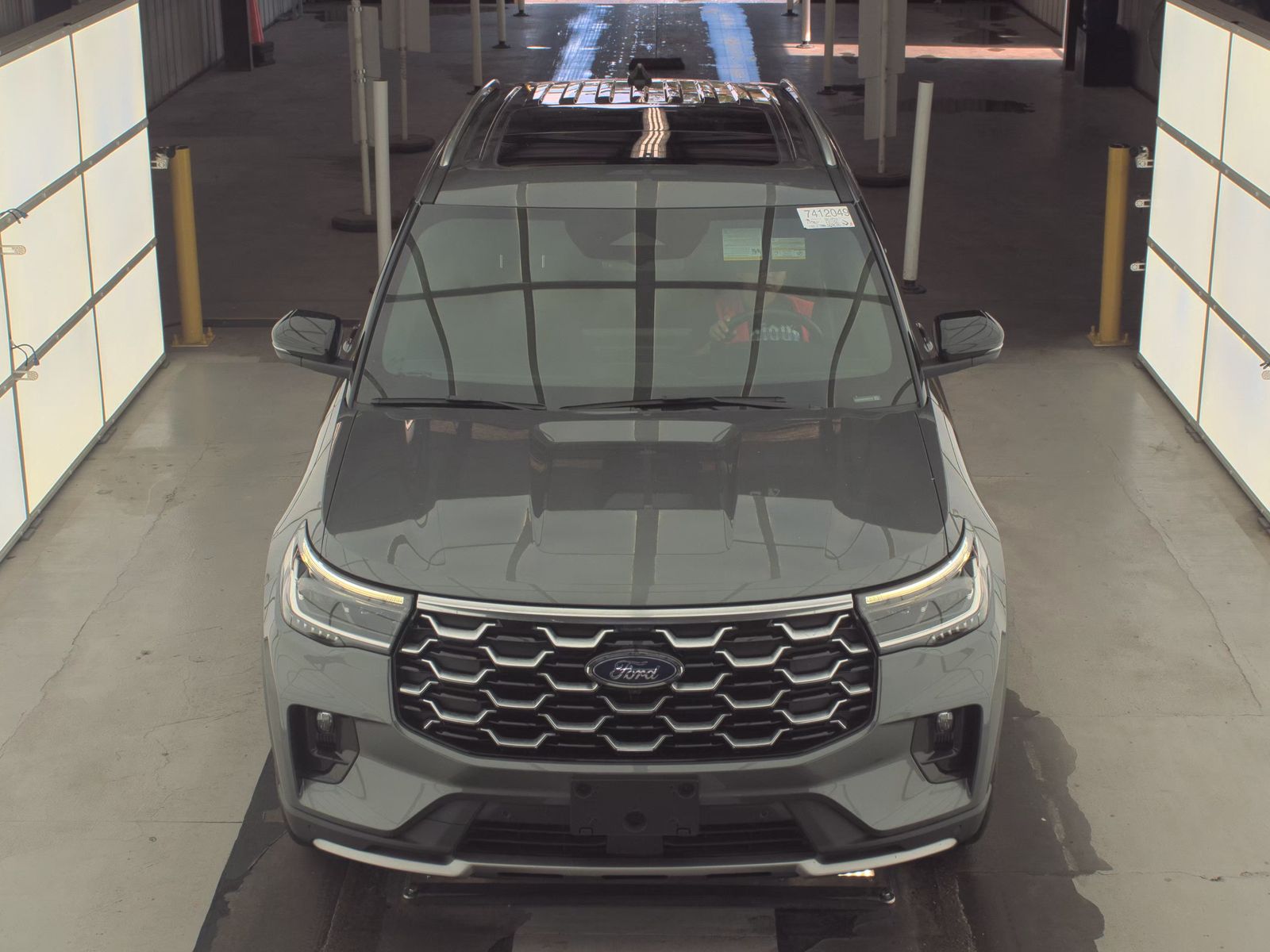 FORD EXPLORER - 3