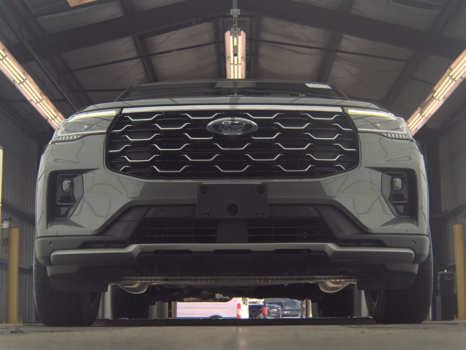 FORD EXPLORER - 4